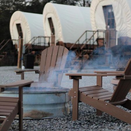 Smoky Hollow Outdoor Resort Covered Wagon Sevierville Exterior photo