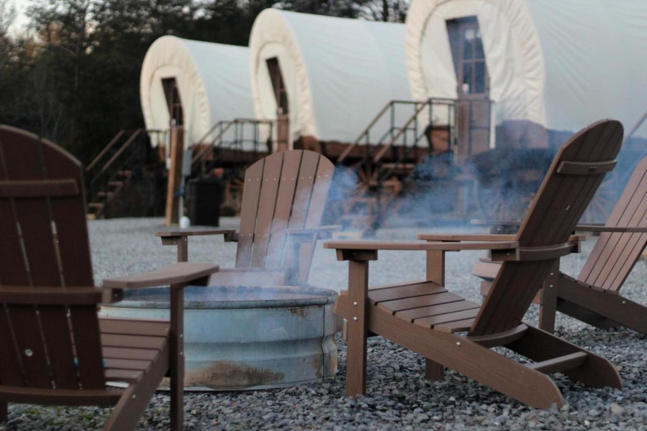 Smoky Hollow Outdoor Resort Covered Wagon Sevierville Exterior photo